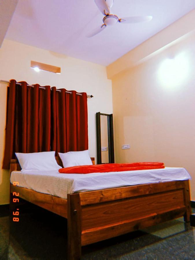 Mungaru Homestay, Talaguppa Sāgar Exteriör bild