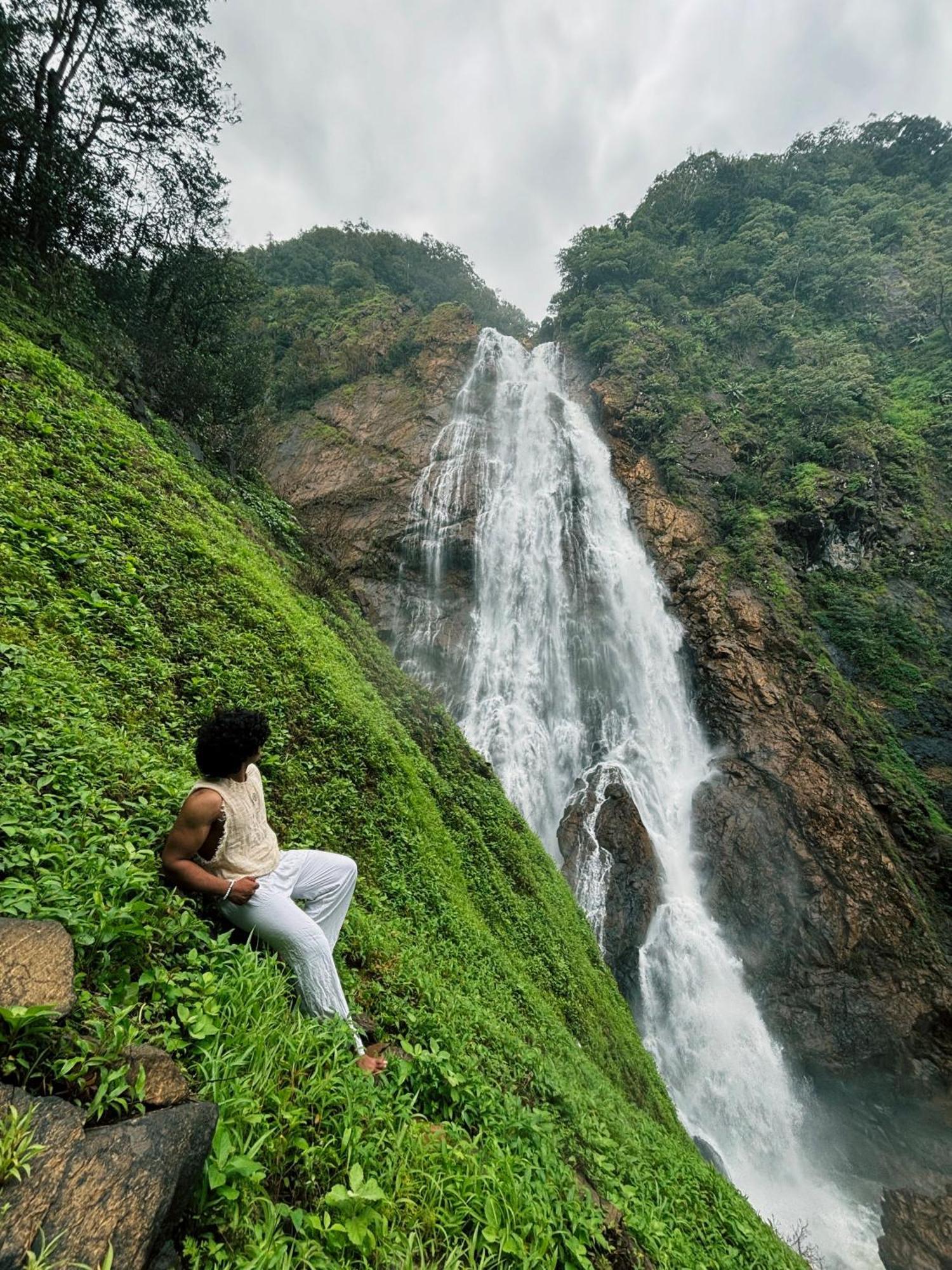 Mungaru Homestay, Talaguppa Sāgar Exteriör bild